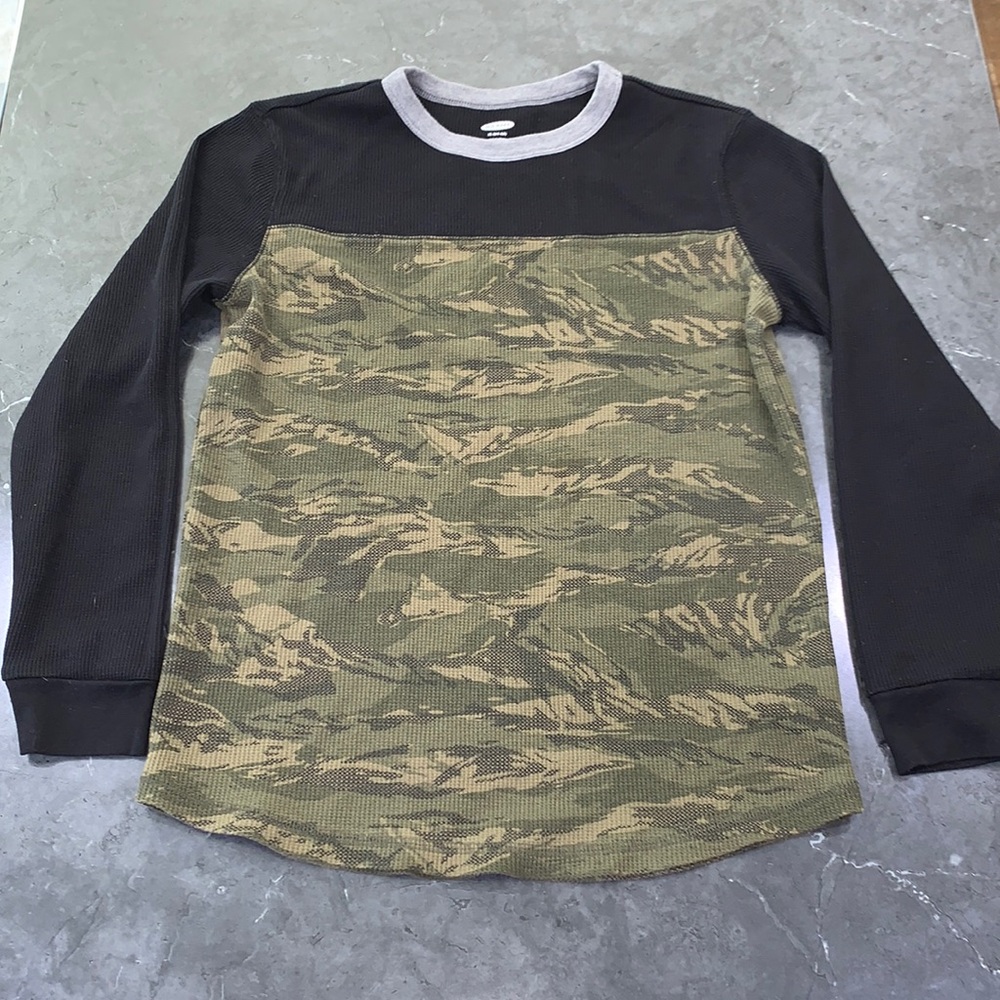 Old navy Thermal shirt